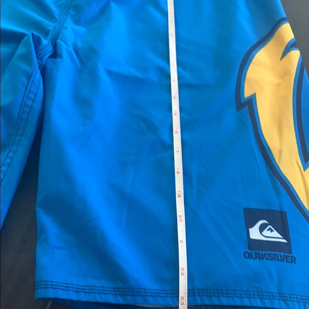 Quiksilver Los Angeles Chargers Boardshorts in Blue and White-lot of 2 - Picture 5 of 16